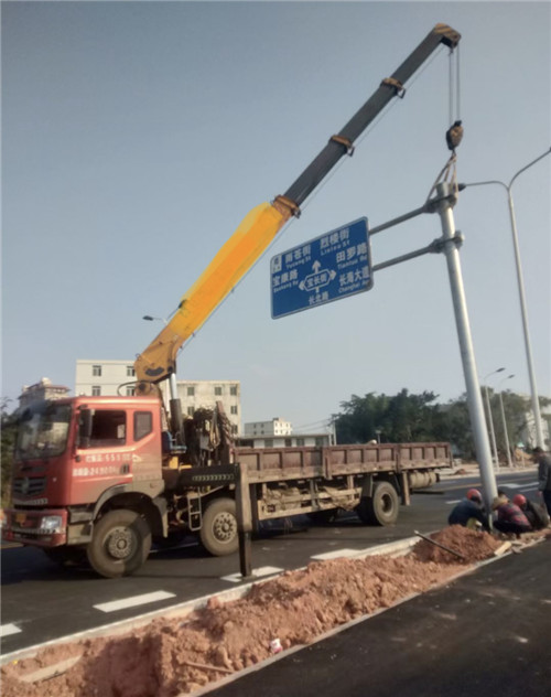 偃师市设备吊装租赁吊车要用多大吊车